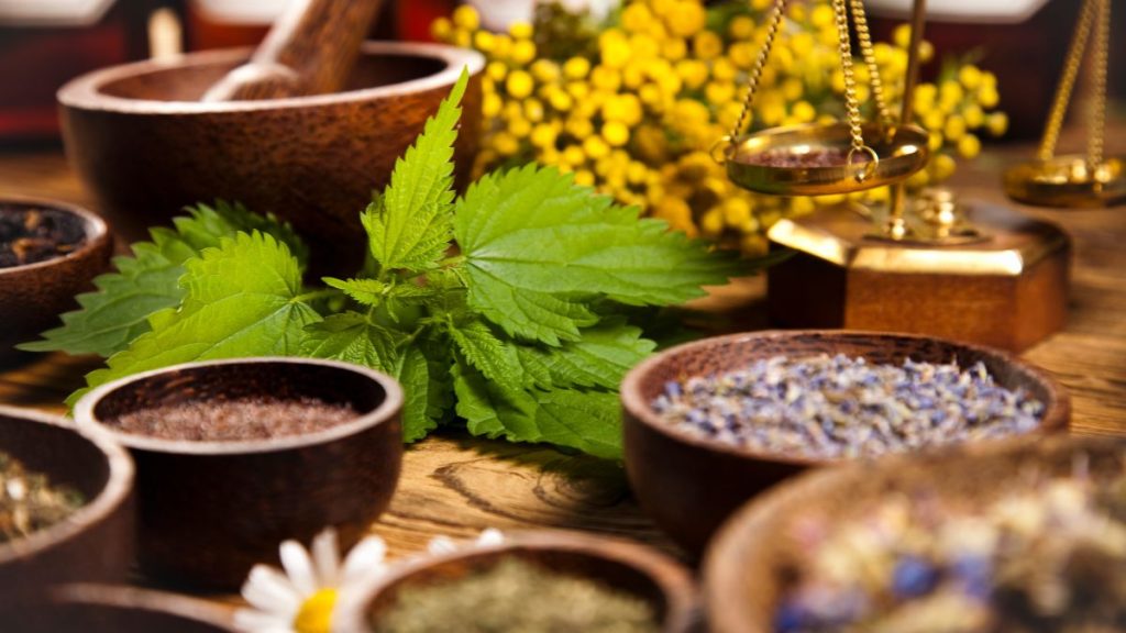 alitosi rimedi naturali