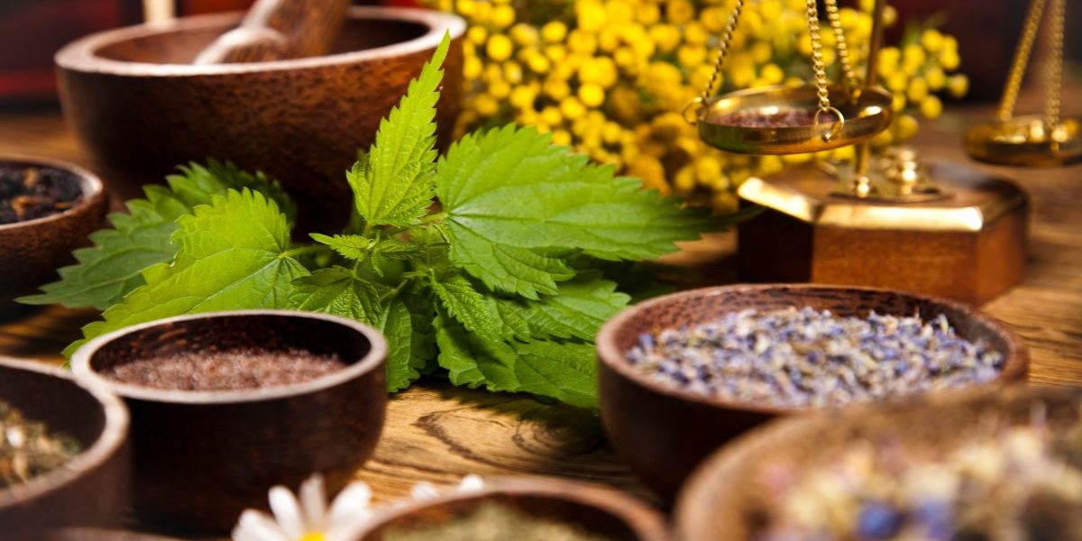 alitosi rimedi naturali