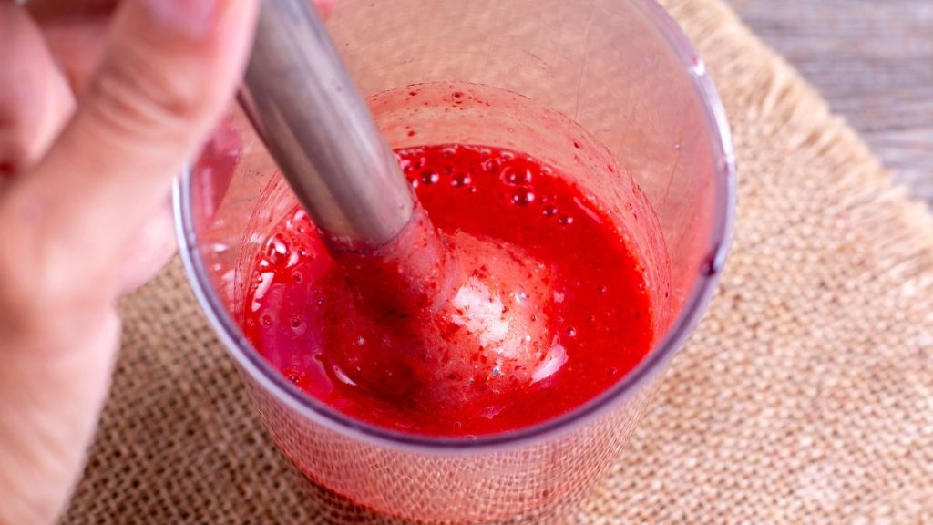 maschera di bellezza con fragole