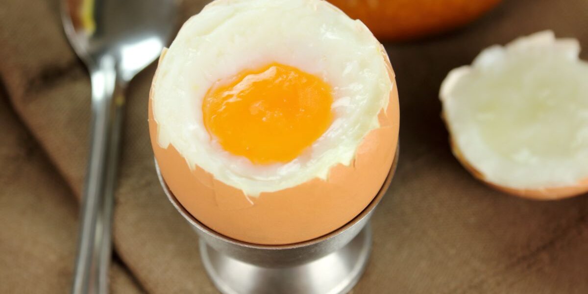 uova alla coque in friggitrice ad aria